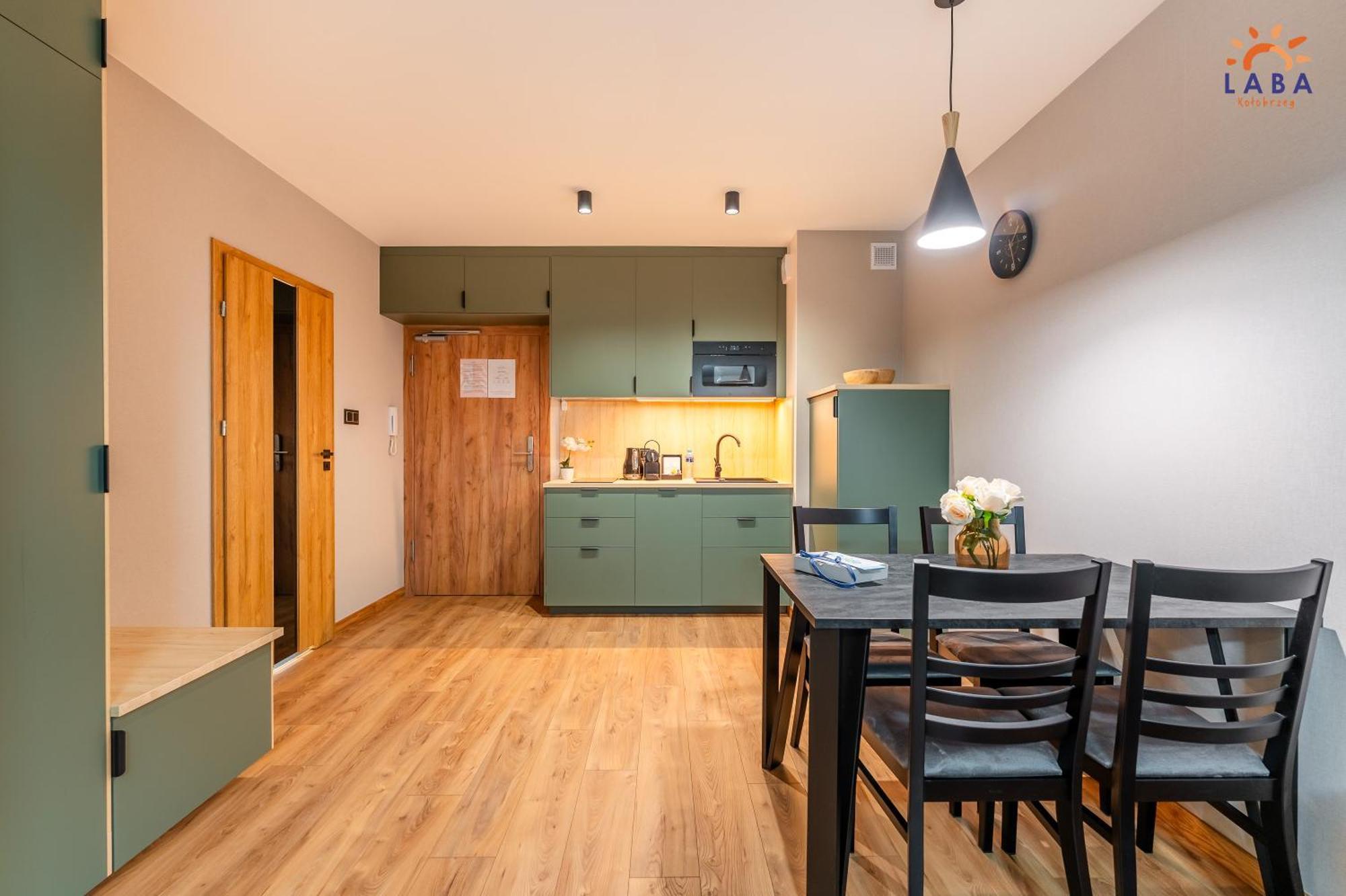 Laba Kolobrzeg Apartamenty Kasprowicza 20C Parking Basen Fitness Bawialnia W Cenie, Parkplatz Schwimmbad Fitness Spielzimmer Im Preis Esterno foto